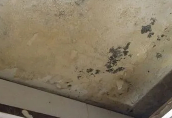 台江阳台漏水维修公司分享下台江卫生间渗水维修需要注意哪些问题。